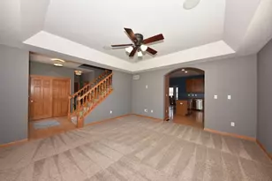 505 Acacia Dr, Saukville, WI 53024 - Photo 4