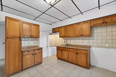 2010  16th St, Racine, WI 53403 - Photo 8