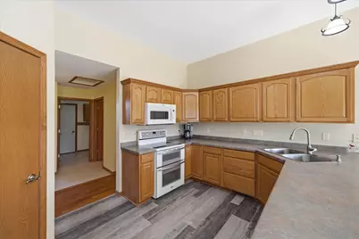 437  Emerald Hills Dr, Fredonia, WI 53021 - Photo 18