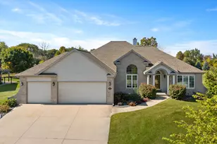 437 Emerald Hills Dr, Fredonia, WI 53021 - Photo 1