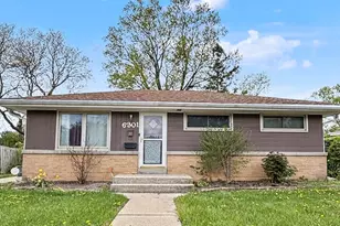 6301 N Joyce Ave, Milwaukee, WI 53225 - Photo 18