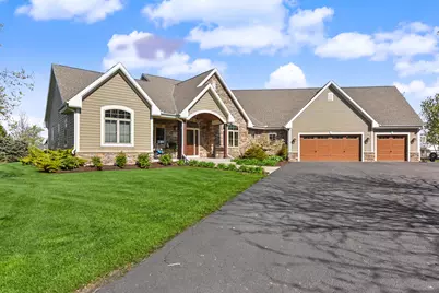 4722 W Oakwood Rd, Franklin, WI 53132 - Photo 1