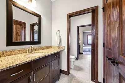 4722 W Oakwood Rd, Franklin, WI 53132 - Photo 24