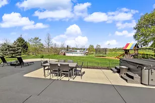 4722 W Oakwood Rd, Franklin, WI 53132 - Photo 40