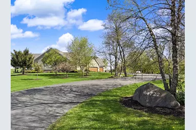 4722 W Oakwood Rd, Franklin, WI 53132 - Photo 54