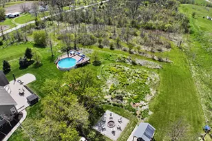 4722 W Oakwood Rd, Franklin, WI 53132 - Photo 52