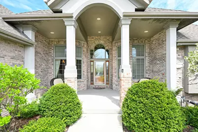 N52W21298  Golfview Ct, Menomonee Falls, WI 53051 - Photo 4