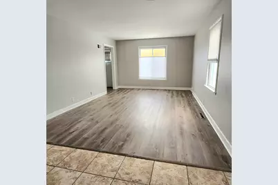 2609  Bate St, Racine, WI 53403 - Photo 2