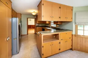 127 E Fox Dale Rd, Glendale, WI 53217 - Photo 22