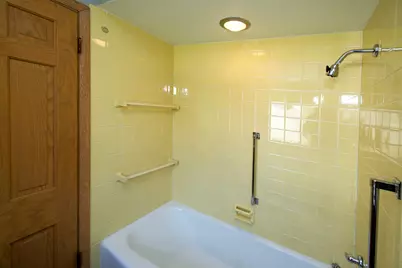 127 E Fox Dale Rd, Glendale, WI 53217 - Photo 58