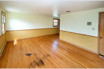 127 E Fox Dale Rd, Glendale, WI 53217 - Photo 30
