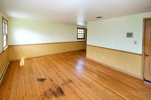 127 E Fox Dale Rd, Glendale, WI 53217 - Photo 30