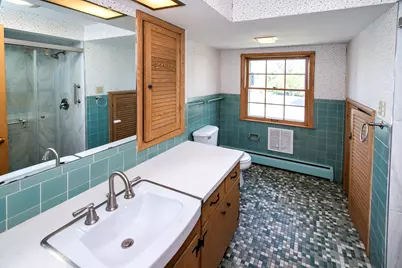 127 E Fox Dale Rd, Glendale, WI 53217 - Photo 44