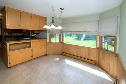 127 E Fox Dale Rd, Glendale, WI 53217 - Photo 28