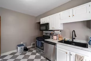 1429 N 49th St, Milwaukee, WI 53208 - Photo 28