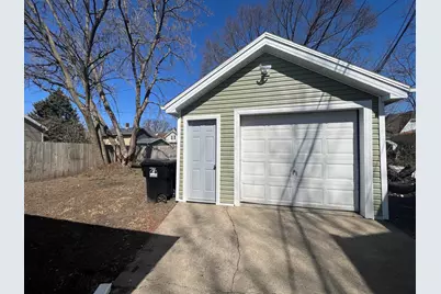 614  11th St, Racine, WI 53403 - Photo 4
