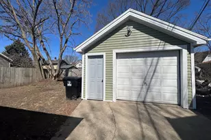 614 11th St, Racine, WI 53403 - Photo 4