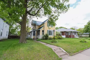 1608 West Ave, La Crosse, WI 54601 - Photo 2