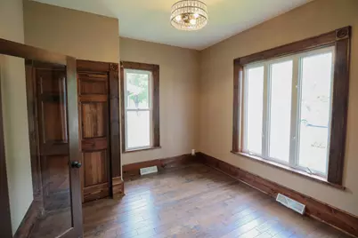 1608  West Ave, La Crosse, WI 54601 - Photo 8