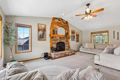 1640  Great Forest Dr, West Bend, WI 53090 - Photo 8