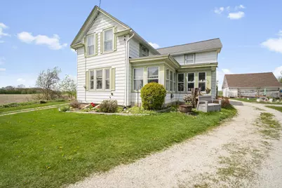 2830  Shady Lane Rd, Saukville, WI 53080 - Photo 2