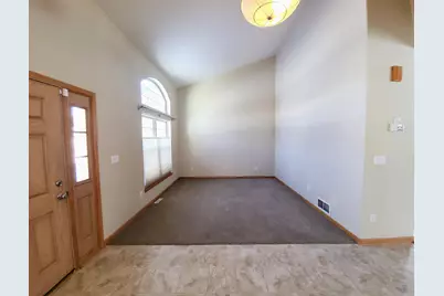 1805  Deer Path -, Waukesha, WI 53189 - Photo 24