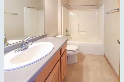 1805  Deer Path -, Waukesha, WI 53189 - Photo 32