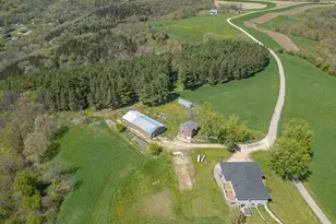 S3565 Rooster Ridge Ln, Buffalo, WI 54629 - Photo 2