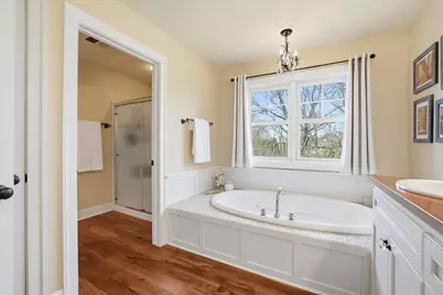 13015 W Winterberry Way, New Berlin, WI 53151 - Photo 22