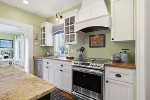 13015 W Winterberry Way, New Berlin, WI 53151 - Photo 4