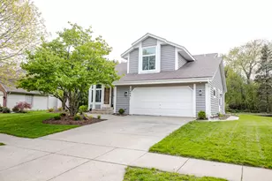 1404 40th Ct, Kenosha, WI 53144 - Photo 1