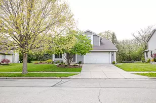 1404 40th Ct, Kenosha, WI 53144 - Photo 4
