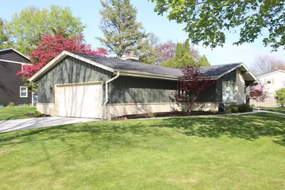 N93W6266  Arbor Dr, Cedarburg, WI 53012 - Photo 2
