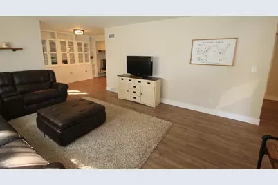 N93W6266  Arbor Dr, Cedarburg, WI 53012 - Photo 6