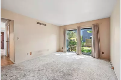 9272 N 70th St #5, Milwaukee, WI 53223 - Photo 8