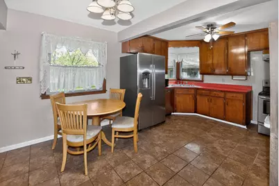 3440 W 5 Mile Rd, Racine, WI 53108 - Photo 8