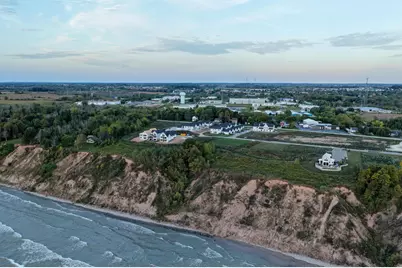 1192  Shieling Ln #Lot 6, Port Washington, WI 53074 - Photo 4