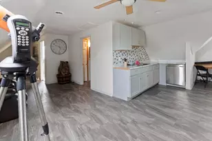 2139 N 18th St, Milwaukee, WI 53205 - Photo 20