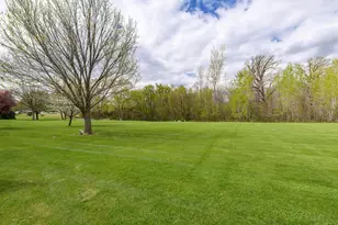 214 Minz Park Cir, West Bend, WI 53095 - Photo 26
