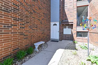 7941 S 68th St #404, Franklin, WI 53132 - Photo 32
