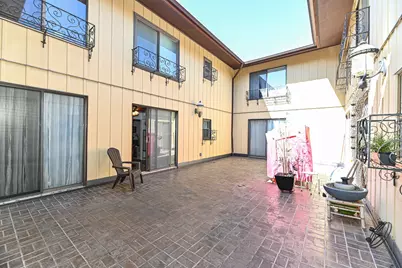 7941 S 68th St #404, Franklin, WI 53132 - Photo 24