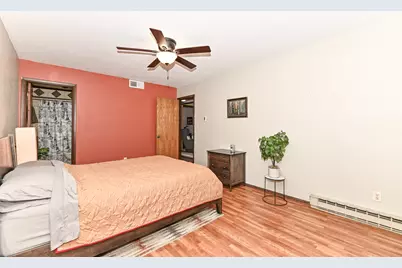 7941 S 68th St #404, Franklin, WI 53132 - Photo 18
