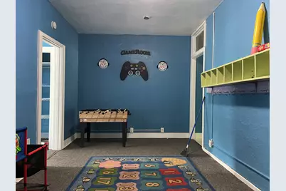 2925 N Holton St #2927, Milwaukee, WI 53212 - Photo 16