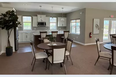 877 S Verona Cir #82, Grafton, WI 53024 - Photo 16