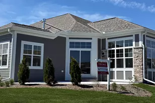 877 S Verona Cir, Grafton, WI 53024 - Photo 1