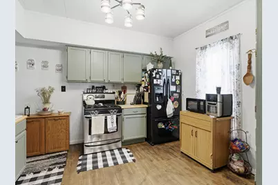 852  Frederick St, Oshkosh, WI 54901 - Photo 6
