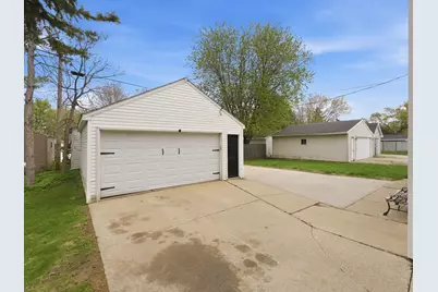 852  Frederick St, Oshkosh, WI 54901 - Photo 22