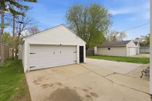 852 Frederick St, Oshkosh, WI 54901 - Photo 22