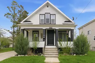 852 Frederick St, Oshkosh, WI 54901 - Photo 1