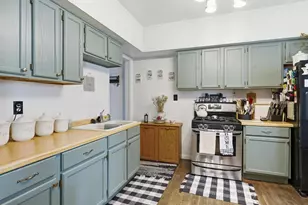852 Frederick St, Oshkosh, WI 54901 - Photo 2